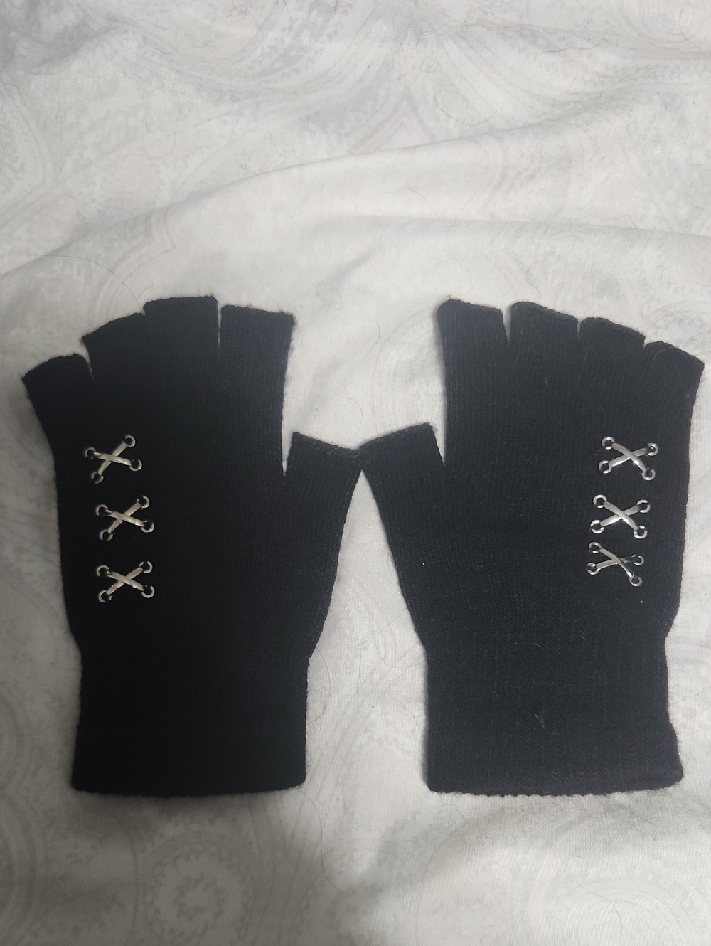 Black Fingerless Gloves Metal Stud Goth Emo Alt Mittens Handwarmers Fashion
